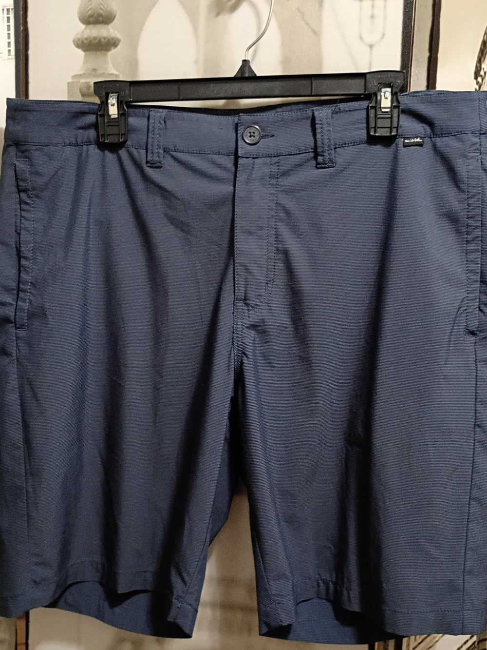Travis mathew Large Men's Performance Shorts Stretch See Pictures- Measurements